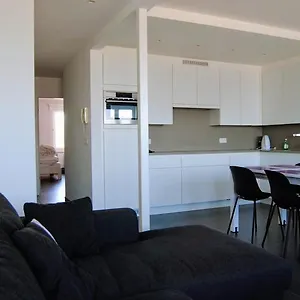 Apartment Modern Op De Zeedijk Met 2 Slaapkamers Te
